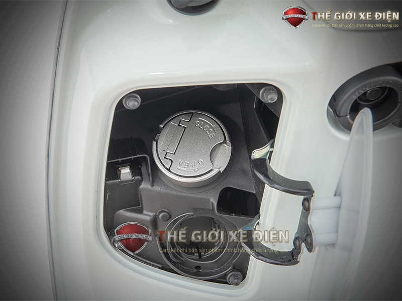 Xe Ga 50cc SYM Attila Sơn Bóng Xe Ga 50cc SYM Attila Sơn Bóng