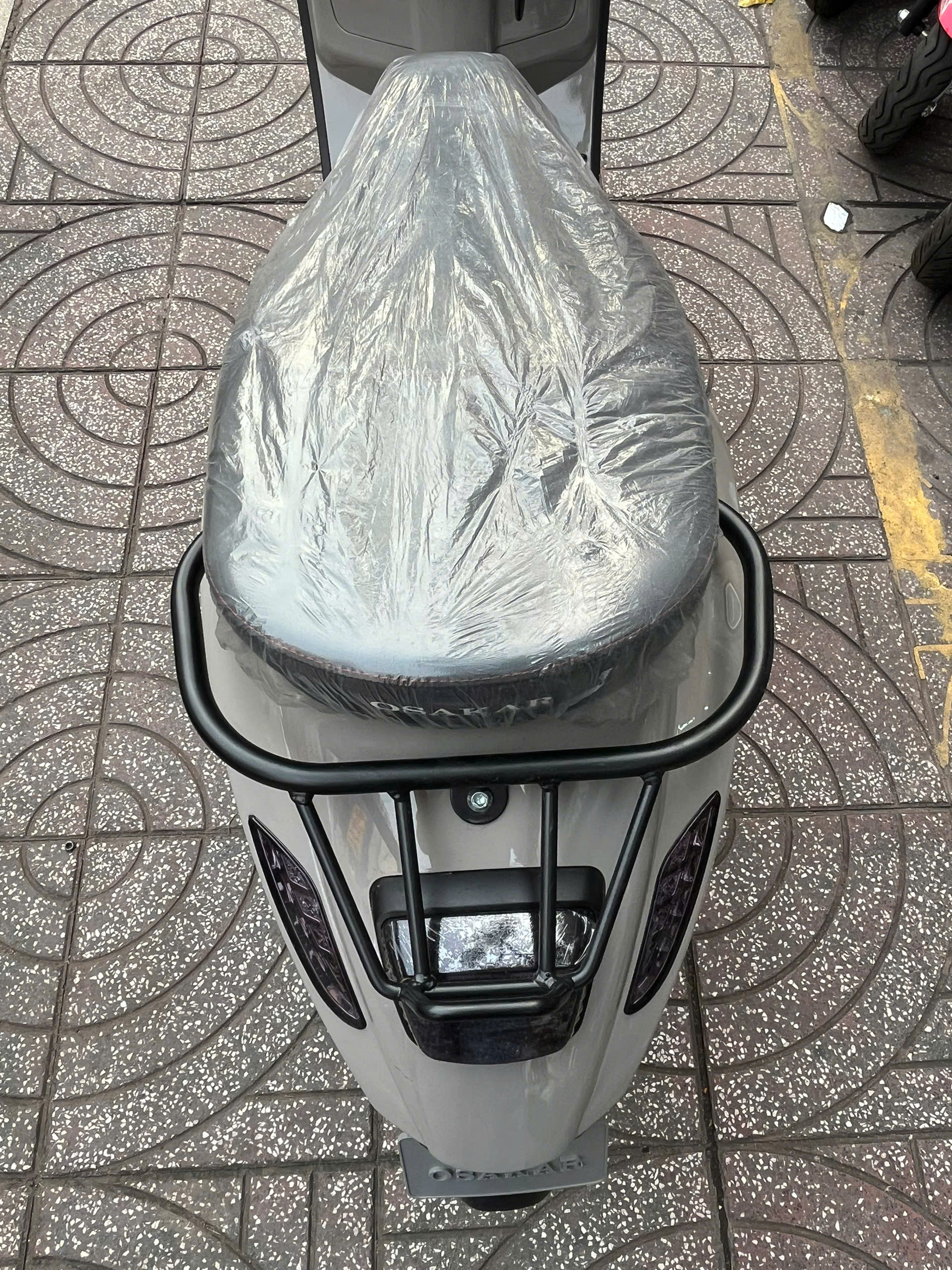 Xe m&aacute;y điện Osakar Nispa Vera New 2025