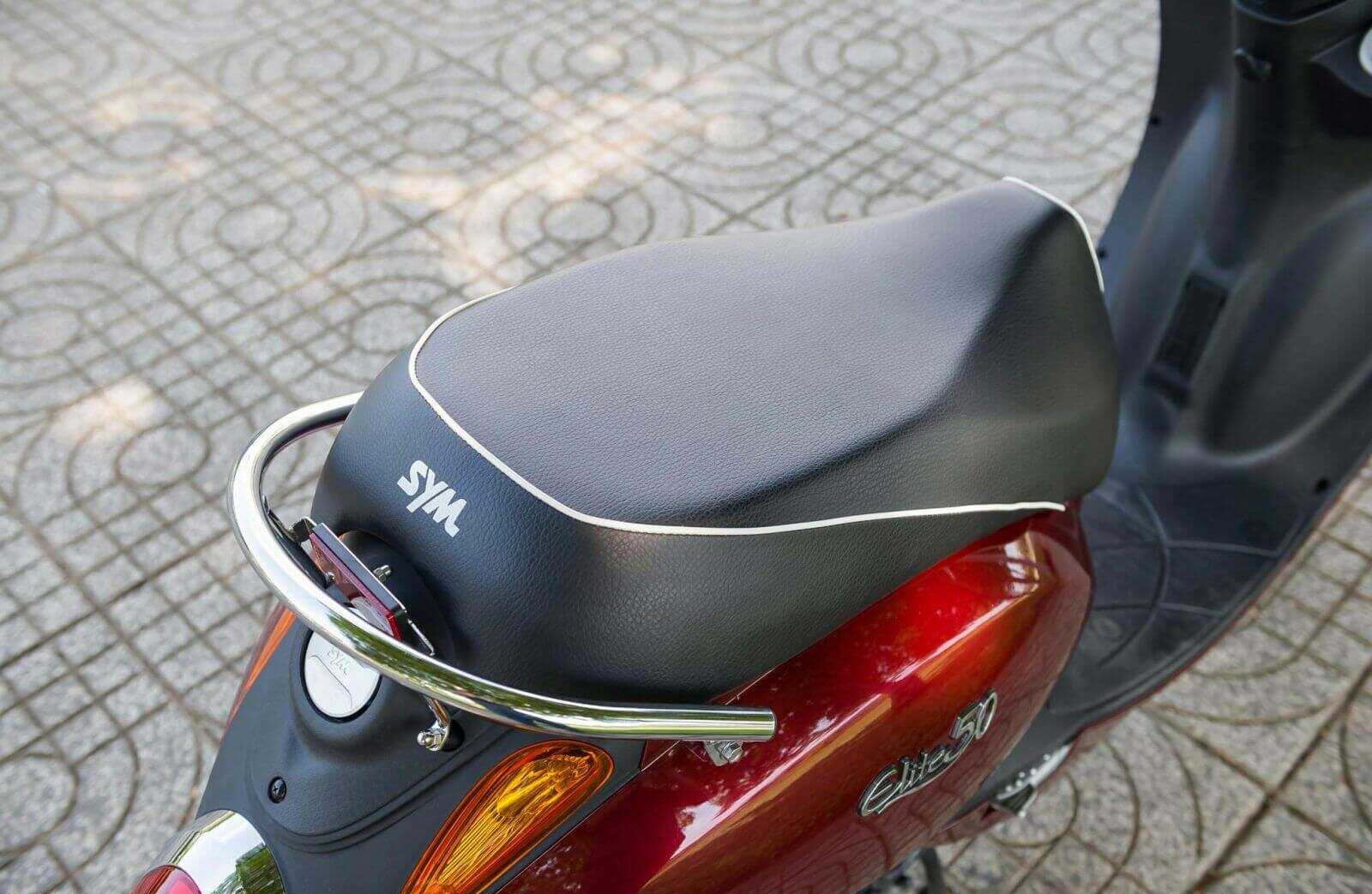 Xe ga 50cc Elite SYM Đen Mờ/Đỏ Mận Xe ga 50cc Elite SYM Đen Mờ/Đỏ Mận