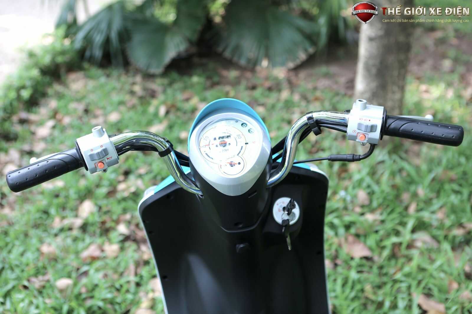 Xe ga 50cc Elite SYM Trắng Đỏ/Trắng Xanh