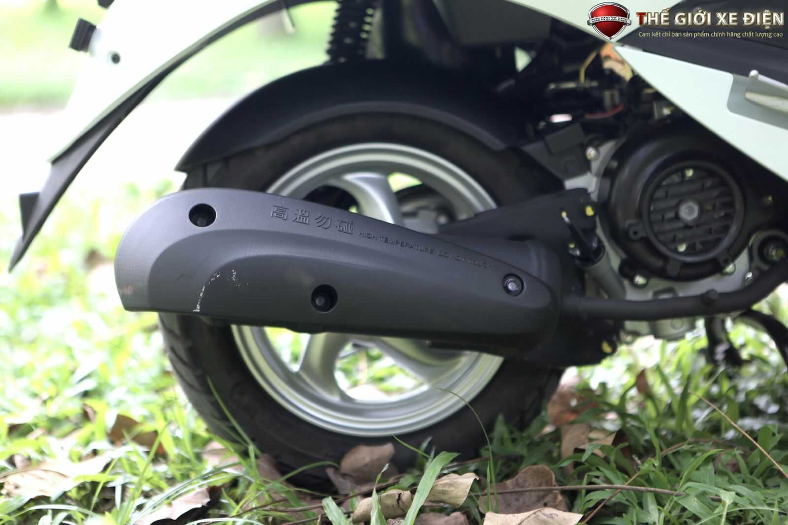 Xe ga 50cc Elite SYM Trắng Đỏ/Trắng Xanh