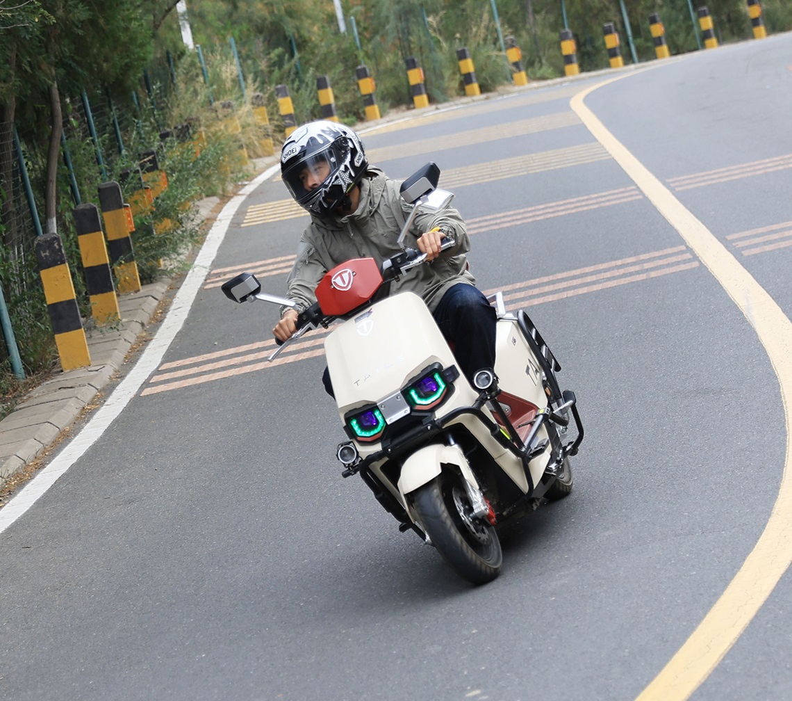 Tiêu chí chọn mua xe máy điện cuối năm 2025 bạn không thể bỏ qua