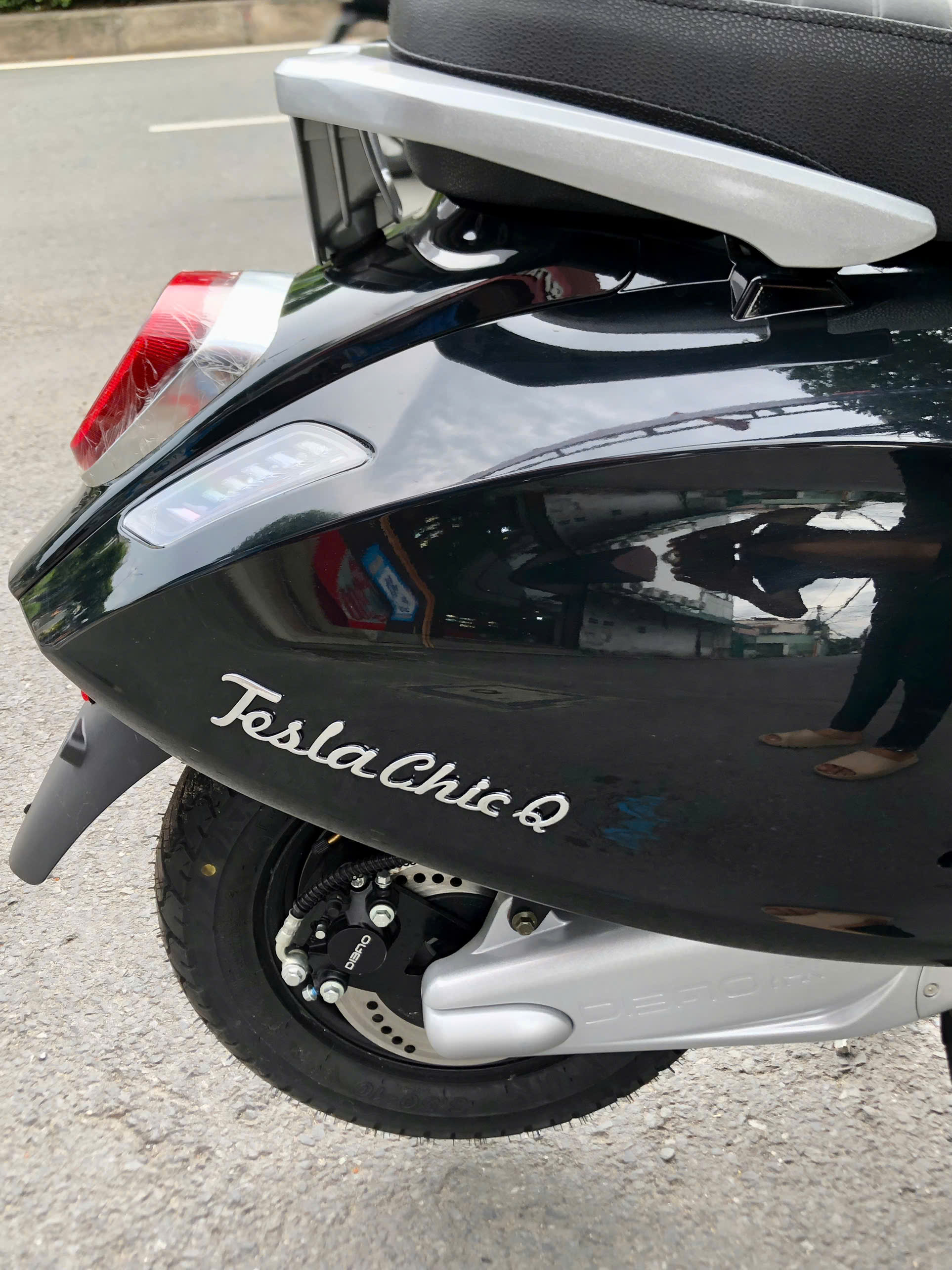 Xe Máy Điện Dibao Tesla Chic Q Xe Máy Điện Dibao Tesla Chic Q