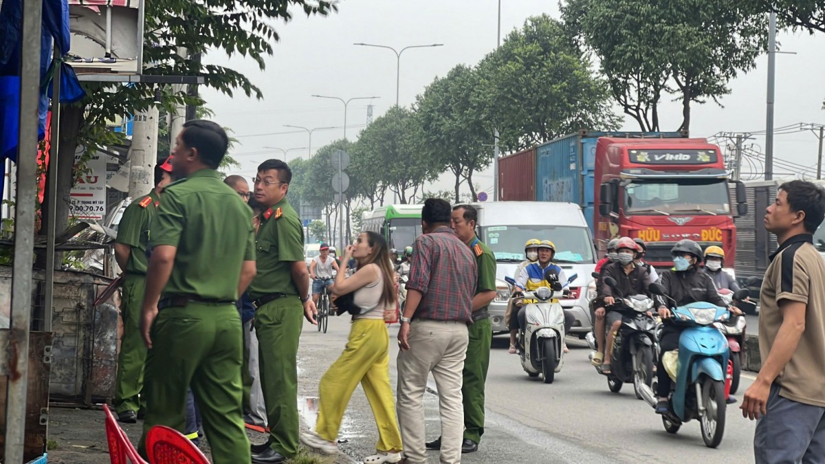 TP Hồ Chí Minh: Vụ hoả hoạn kinh hoàng tại cửa hàng phụ tùng xe máy khiến một người tử vong