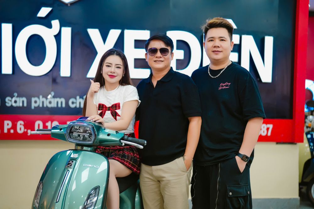 Đánh giá chi tiết xe máy điện Dibao Tesla Chic đèn vuông: 