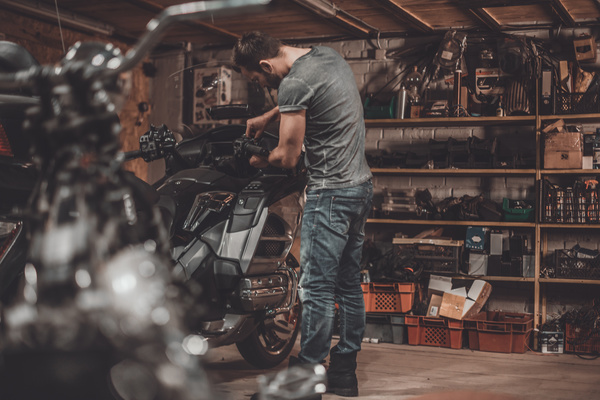 Một vài chiêu trò qua mặt khách hàng của thợ sửa xe máy